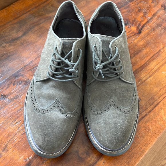 COLE HAAN OLIVE GREEN SUEDE LACE UPS - Picture 1 of 7